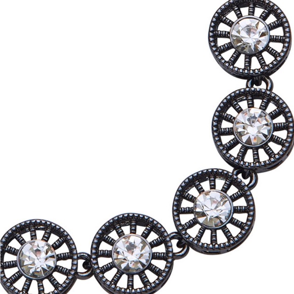 NWT 🖤 HEMATITE 🖤 FOCUS FILIGREE DISK WITH BEAUTIFUL CLEAR STONES BRACELET - Picture 3 of 9